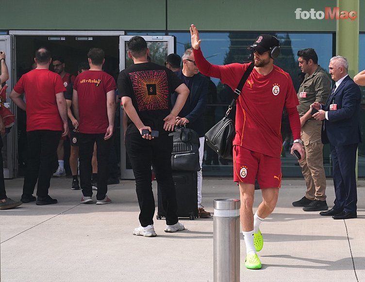 TRANSFER HABERİ - Galatasaray'da 4 ayrılık birden! O isimlerle vedalaşacak- Futbol