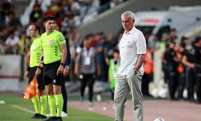 TRANSFER HABERLERİ | Fenerbahçe'den orta sahaya yıldız hamlesi! Mourinho onu çok istiyor- Fenerbahçe