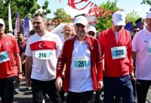 5. Vatan Koşusu'nda 15 Temmuz Şehitleri anıldı | Osman Aşkın Bak: Halkın gücünün tankın gücünü yendiği gün- Hentbol