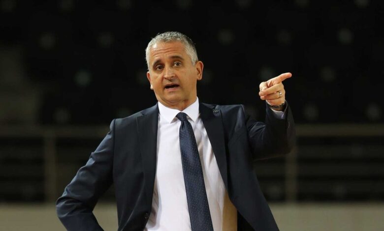 Anadolu Efes'te Igor Kokoskov dönemi! 11 Anadolu Efes'te Igor Kokoskov dönemi!- Fenerbahçe
