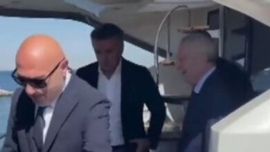 Aziz Yıldırım ile Hakan Bilal Kutlualp Divan Kurulu'na aynı teknede geldi- Fenerbahçe
