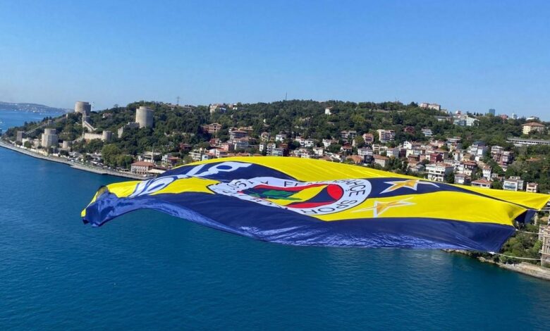 Basketbol Süper Ligi şampiyonu Fenerbahçe Beko'nun bayrakları köprülere asıldı 11 Basketbol Süper Ligi şampiyonu Fenerbahçe Beko'nun bayrakları köprülere asıldı- Futbol