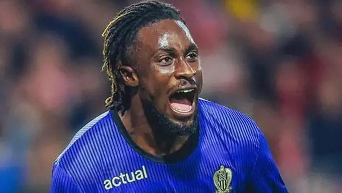 Fenerbahçe çıldırdı: 1 milyar 175 milyonluk golcü imzaya! Transferde büyük bomba... 20 Fenerbahçe çıldırdı: 1 milyar 175 milyonluk golcü imzaya! Transferde büyük bomba...- Futbol
