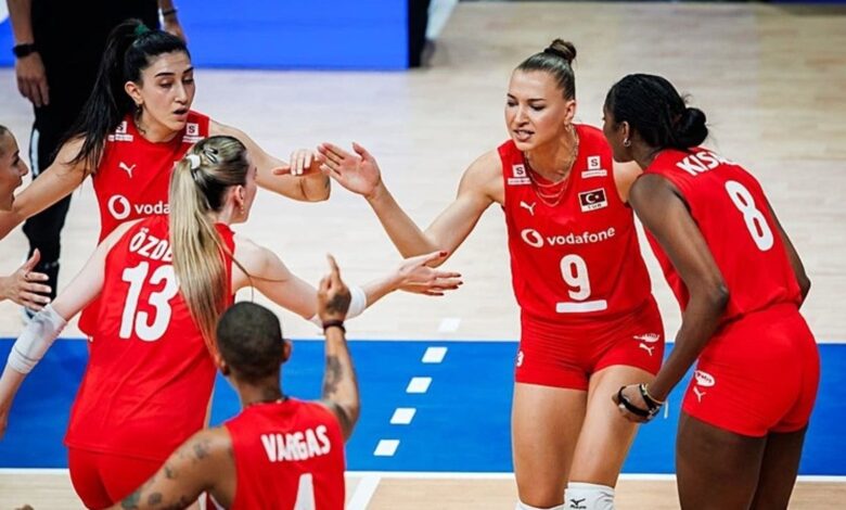 Filenin Sultanları'nın Milletler Ligi çeyrek finalindeki rakibi belli oldu! 11 Filenin Sultanları'nın Milletler Ligi çeyrek finalindeki rakibi belli oldu!- Futbol