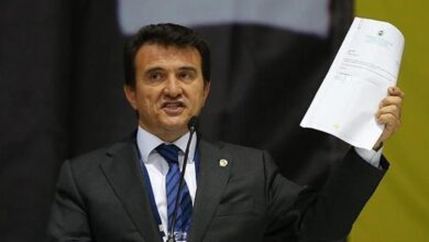 Fotoğraf çekimine katılmadı: Fenerbahçeli yönetici Hulusi Belgü'den açıklama 'Onunla aynı karede olmam'- Ligler