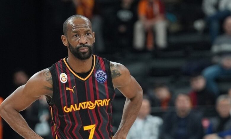 Galatasaray Will Cummings ile sözleşme yeniledi 11 Galatasaray Will Cummings ile sözleşme yeniledi- Fenerbahçe
