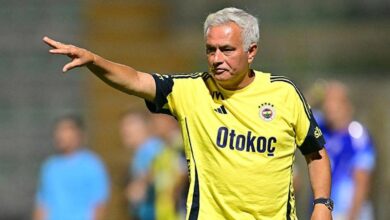 Jose Mourinho'dan Fenerbahçe yönetimine ültimatom: Transfer sözleri! 'Karmaşık bir gerçeklik, henüz fazla futbolcu katılmadı'- Futbol