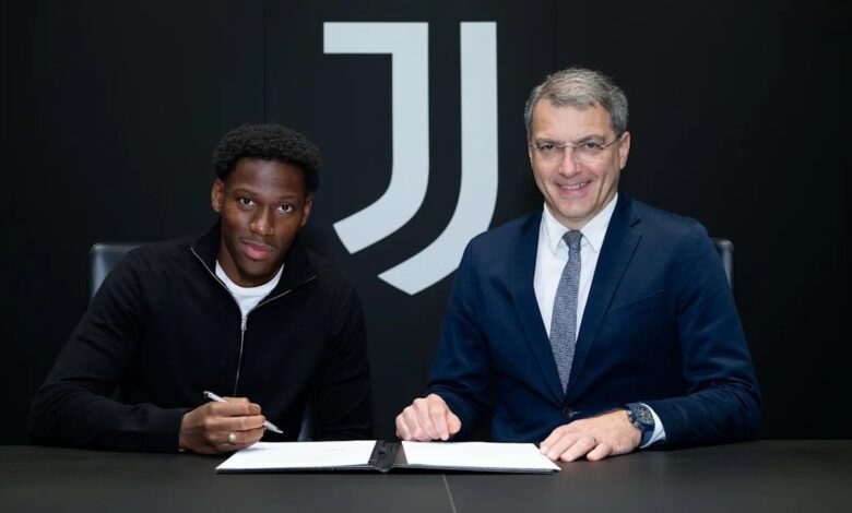Juventus Jonathan David transferini duyurdu! 11 Juventus Jonathan David transferini duyurdu!- Futbol