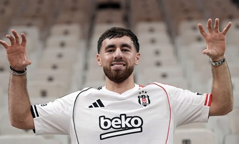 Orkun Kökçü transfer sürecini anlattı! "Beşiktaş'tan ilk teklif geldiğinde..." 11 Orkun Kökçü transfer sürecini anlattı! "Beşiktaş'tan ilk teklif geldiğinde..."- Futbol