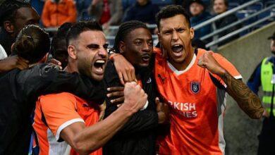 Başakşehir'den muhteşem geri dönüş- İngiltere Premium Lig