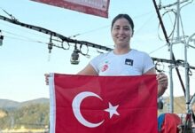 Bengisu Avcı Japonya'da "Okyanus Yedilisi"ni tamamlamak için suya girdi- Trabzonspor